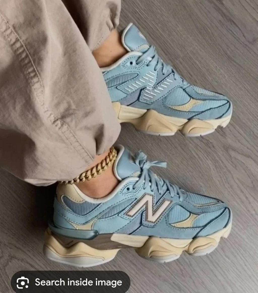 Sneaker