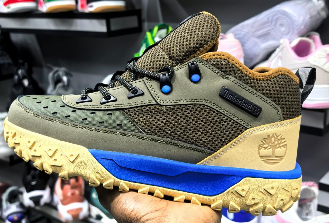 Sneaker