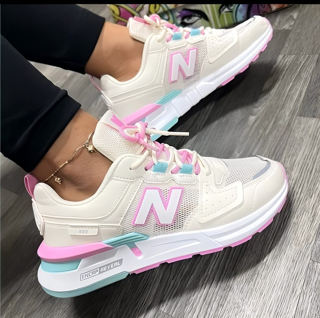 Sneaker
