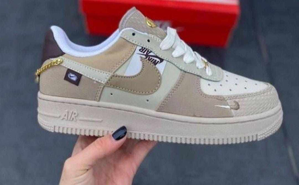 Sneaker