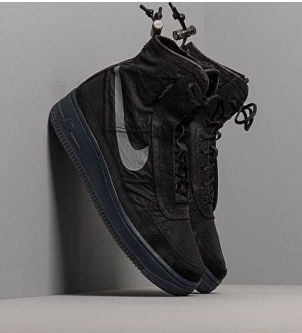 Sneaker