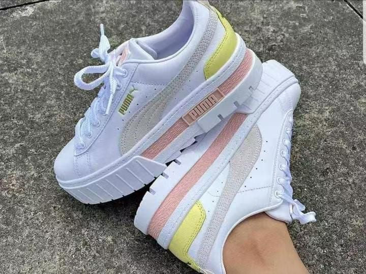 Sneaker